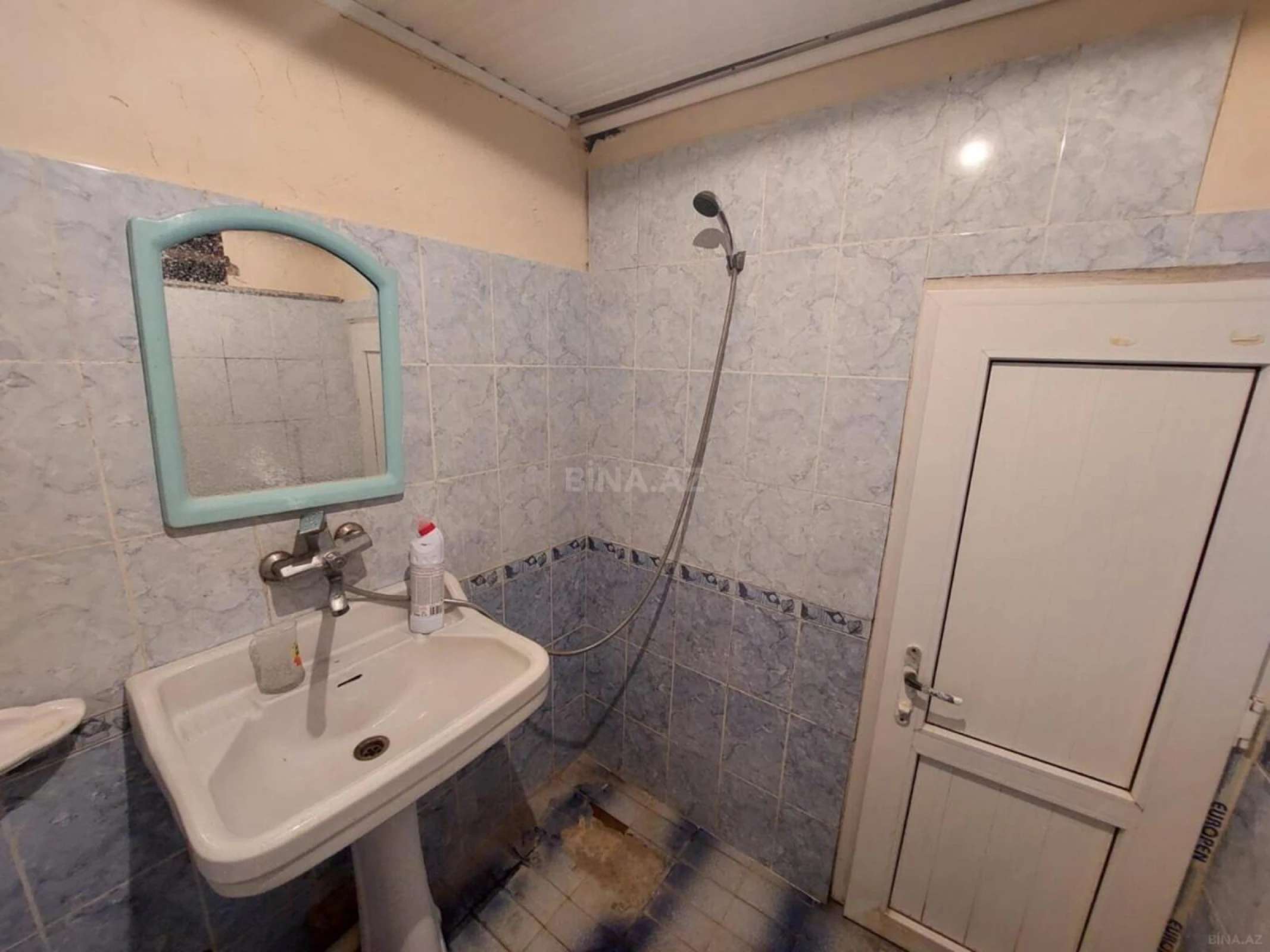 Satılır 3 otaqlı mənzil 60 m²