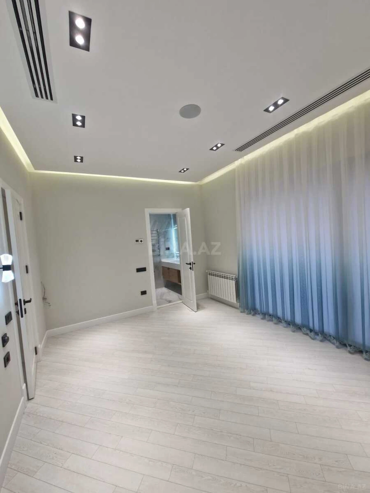 Kirayə verilir 4 otaqlı həyət evi 200 m²