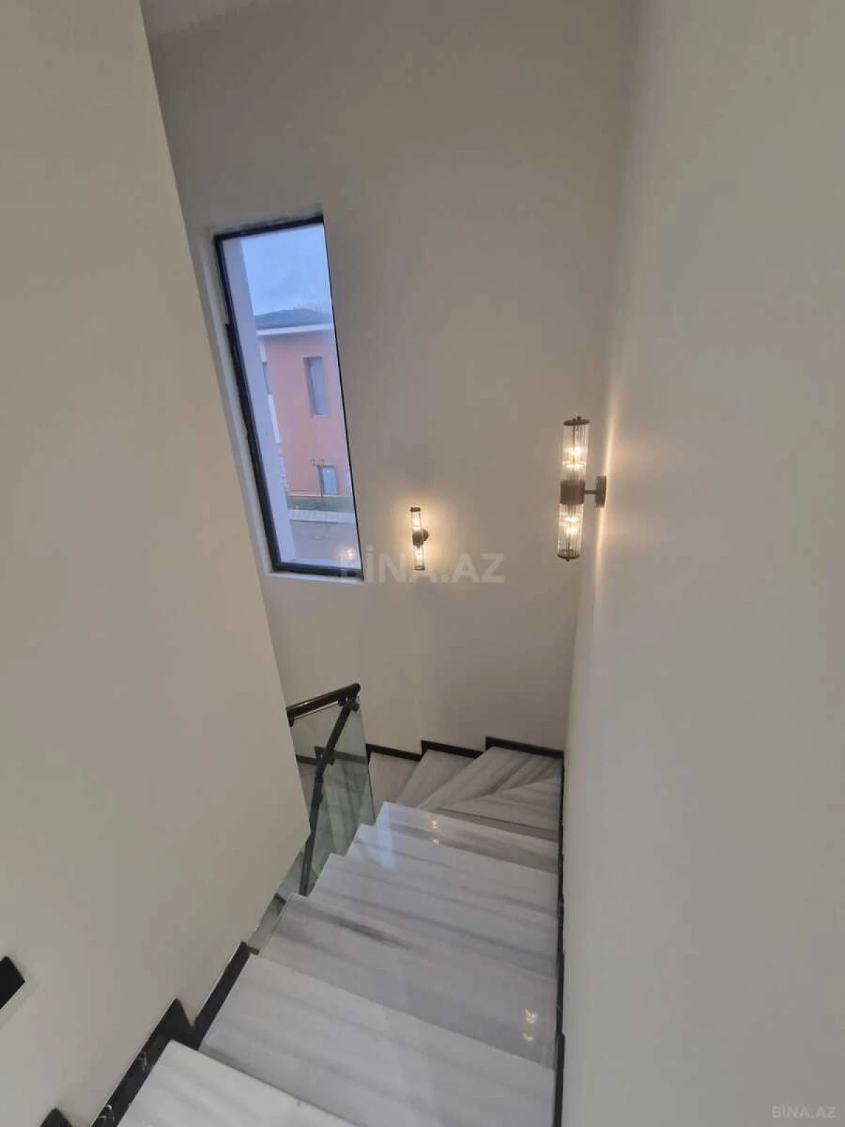 Kirayə verilir 4 otaqlı həyət evi 200 m²