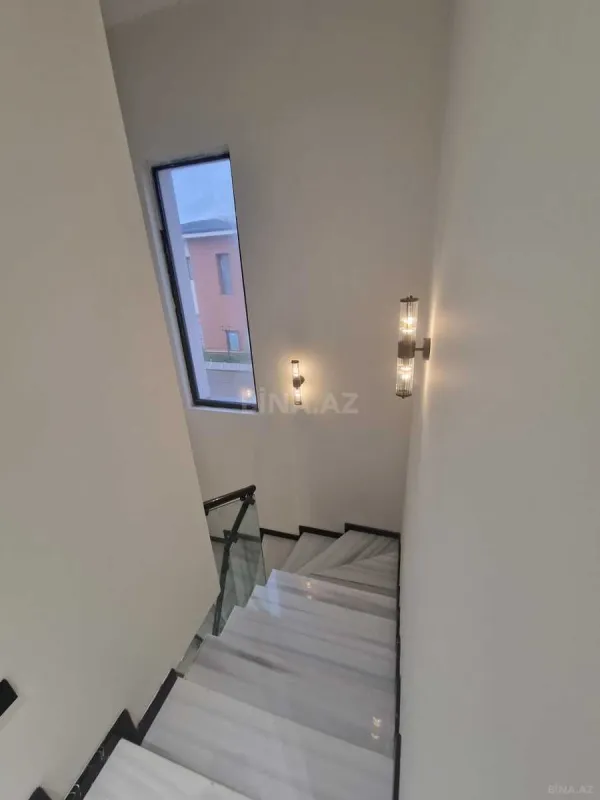 Kirayə verilir 4 otaqlı həyət evi 200 m²