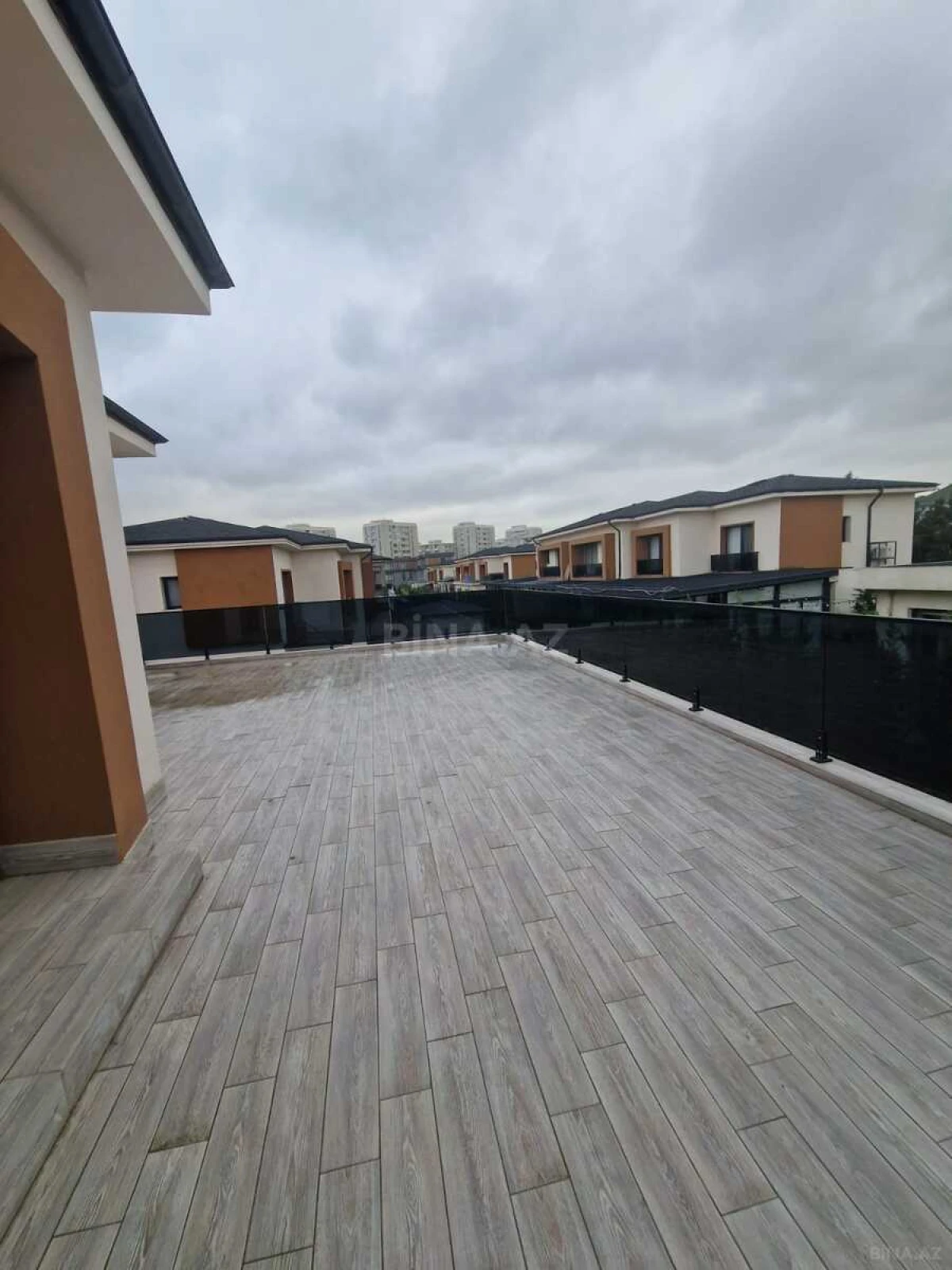 Kirayə verilir 4 otaqlı həyət evi 200 m²