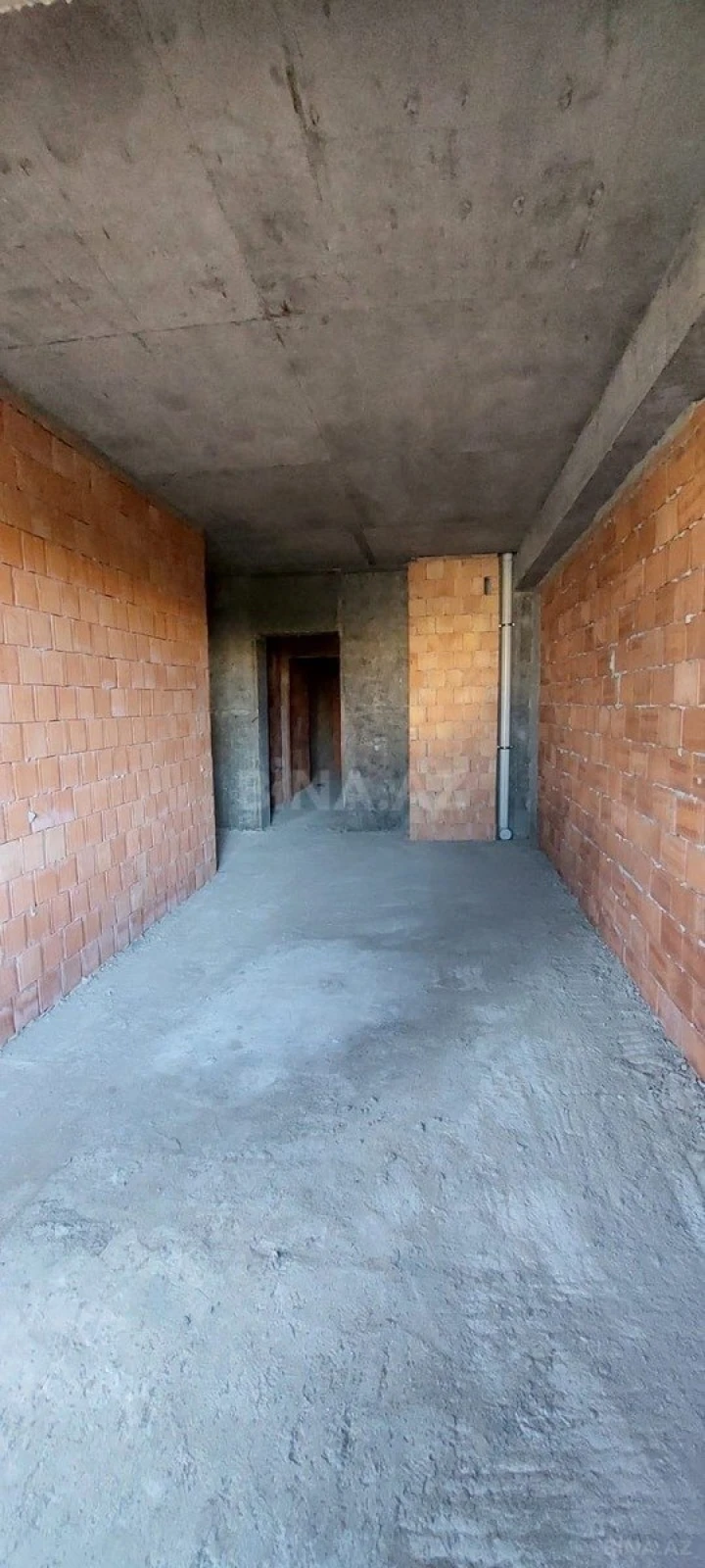 Satılır 1 otaqlı mənzil 60 m²