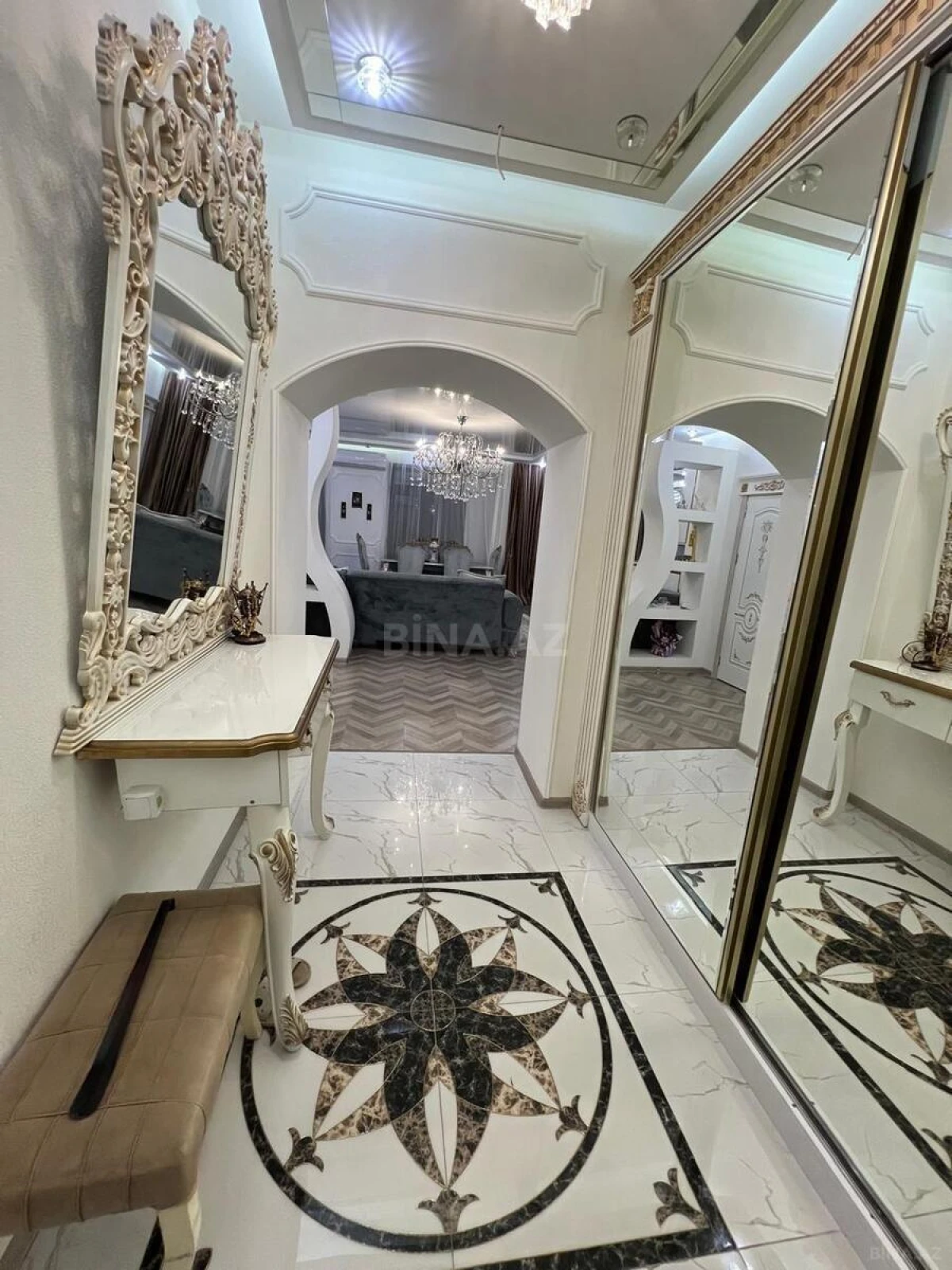 Kirayə verilir 3 otaqlı mənzil 105 m²