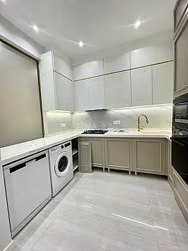 Kirayə verilir 2 otaqlı mənzil 75 m²