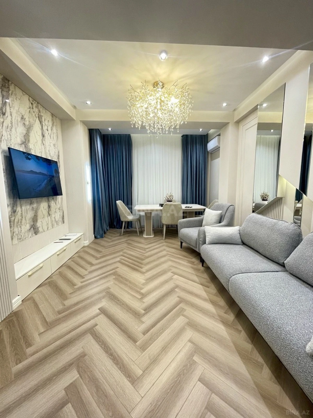 Kirayə verilir 2 otaqlı mənzil 75 m²