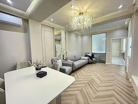 Kirayə verilir 2 otaqlı mənzil 75 m²