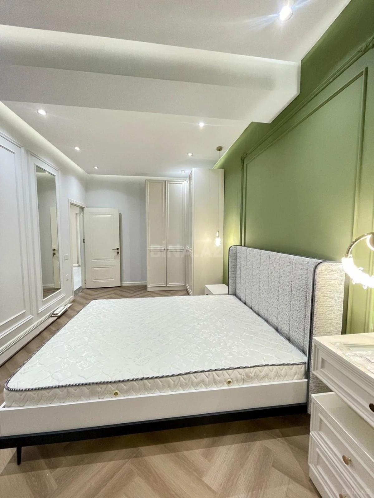 Kirayə verilir 2 otaqlı mənzil 75 m²