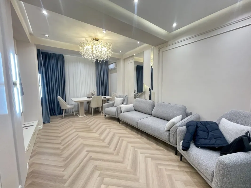 Kirayə verilir 2 otaqlı mənzil 75 m²