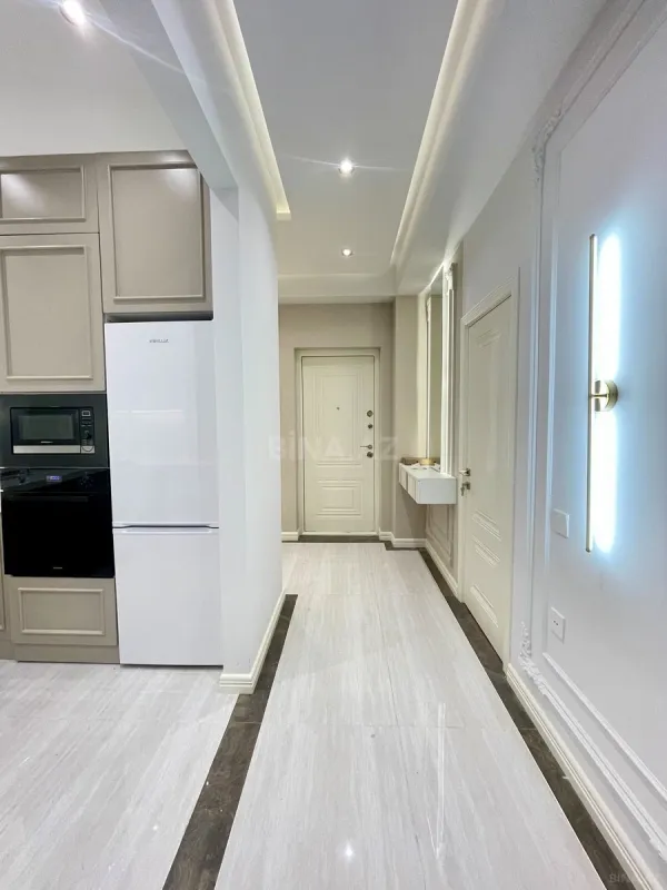 Kirayə verilir 2 otaqlı mənzil 75 m²