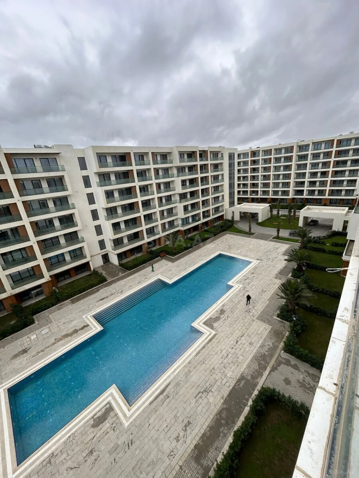 Satılır 1 otaqlı mənzil 57 m²