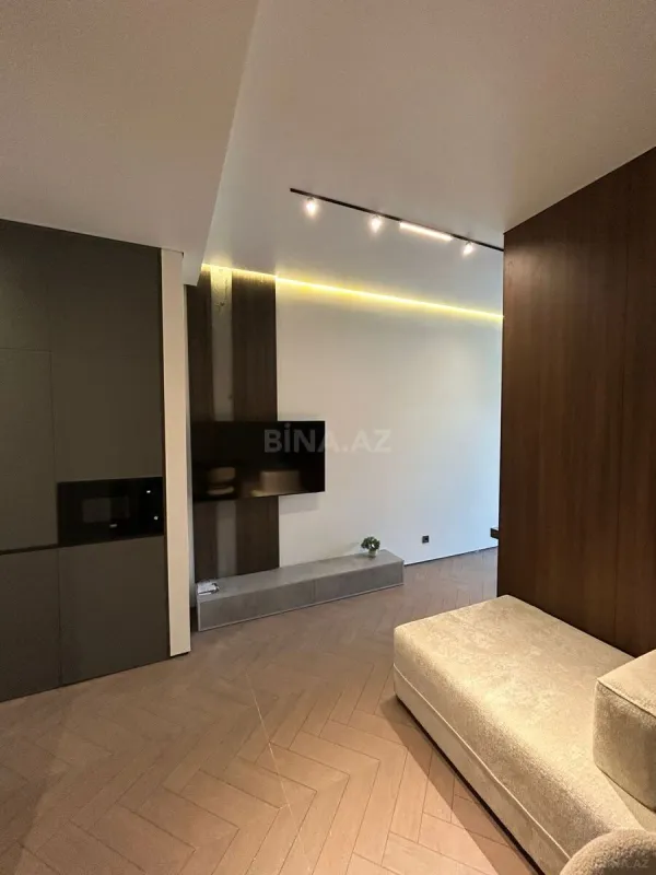 Satılır 1 otaqlı mənzil 57 m²