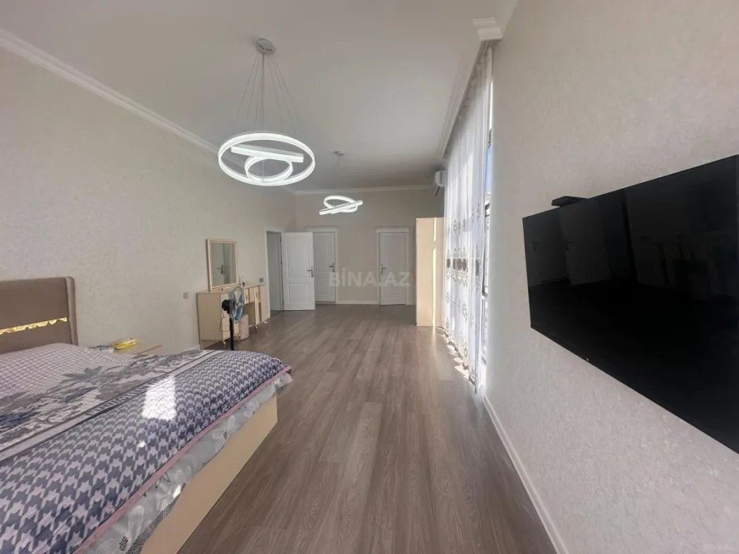 Satılır 6 otaqlı həyət evi 220 m²