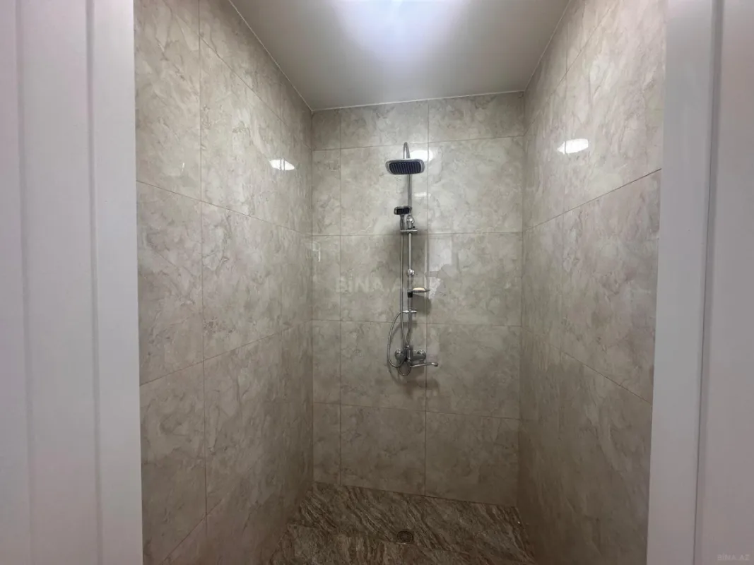 Satılır 6 otaqlı həyət evi 220 m²