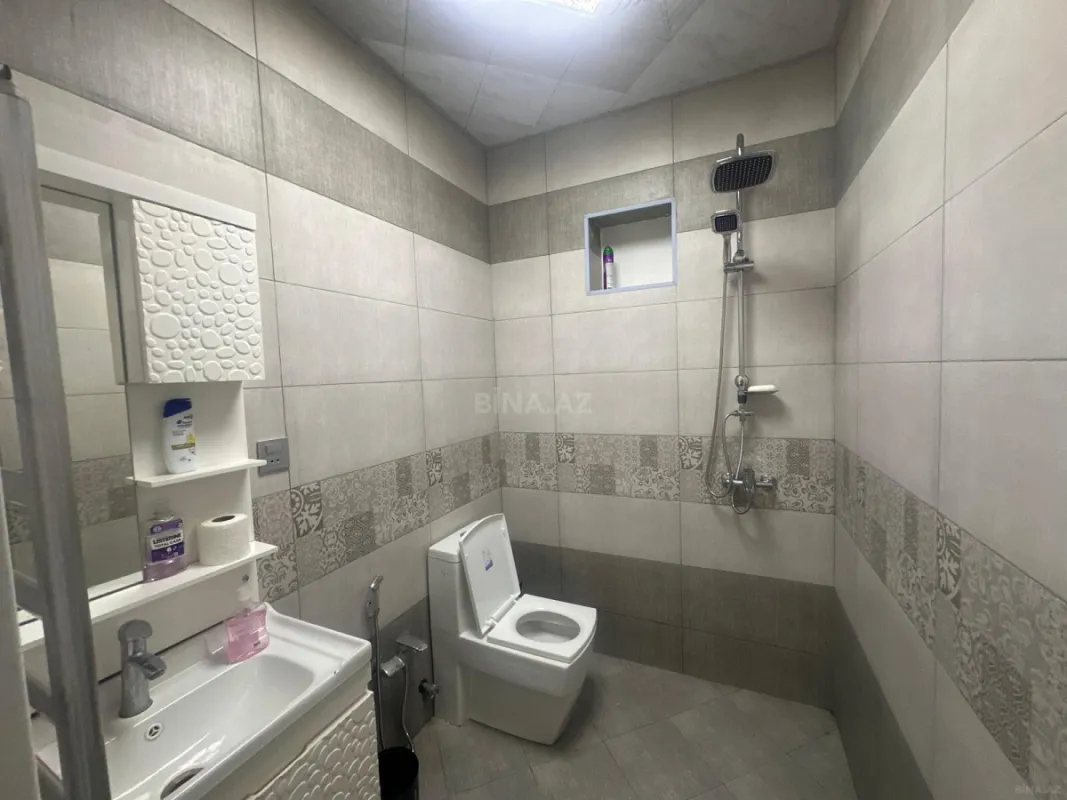 Satılır 6 otaqlı həyət evi 220 m²