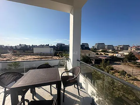 Satılır 6 otaqlı həyət evi 220 m²