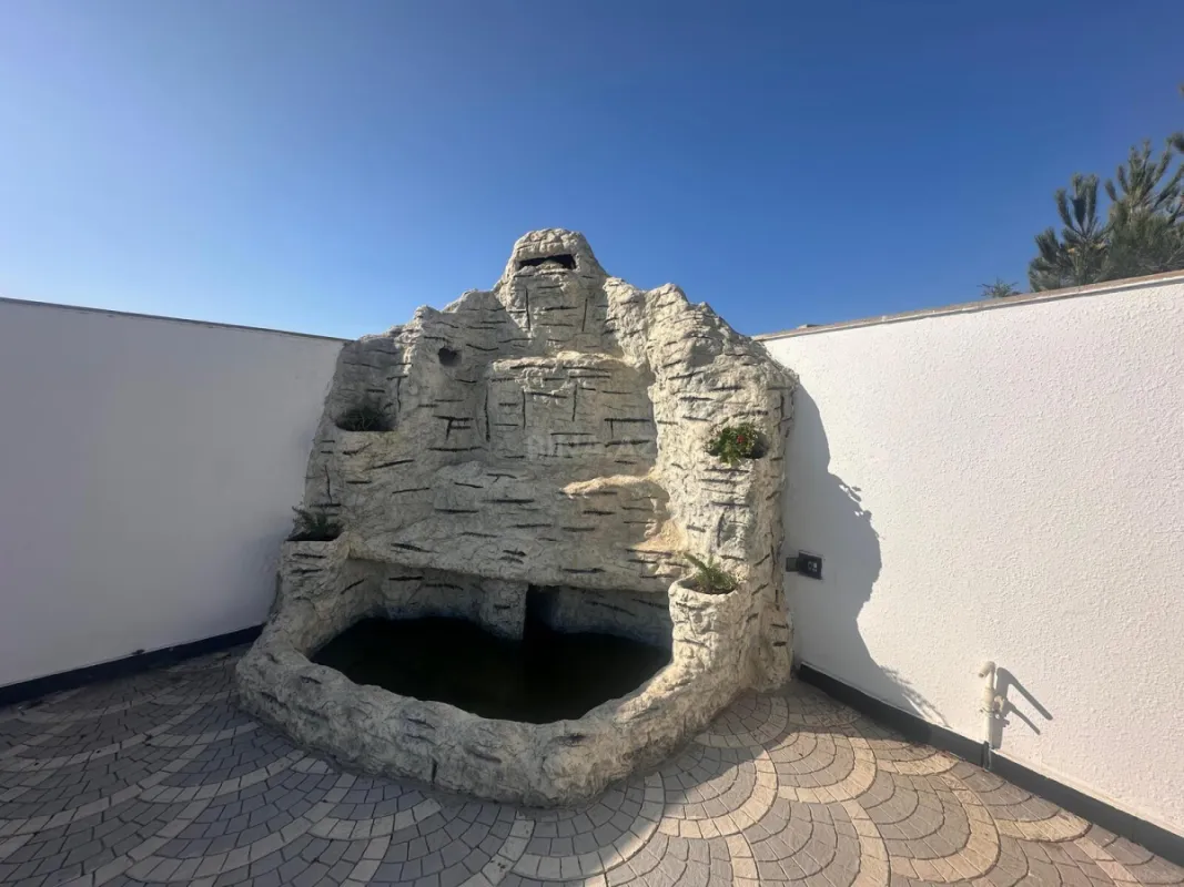 Satılır 6 otaqlı həyət evi 220 m²