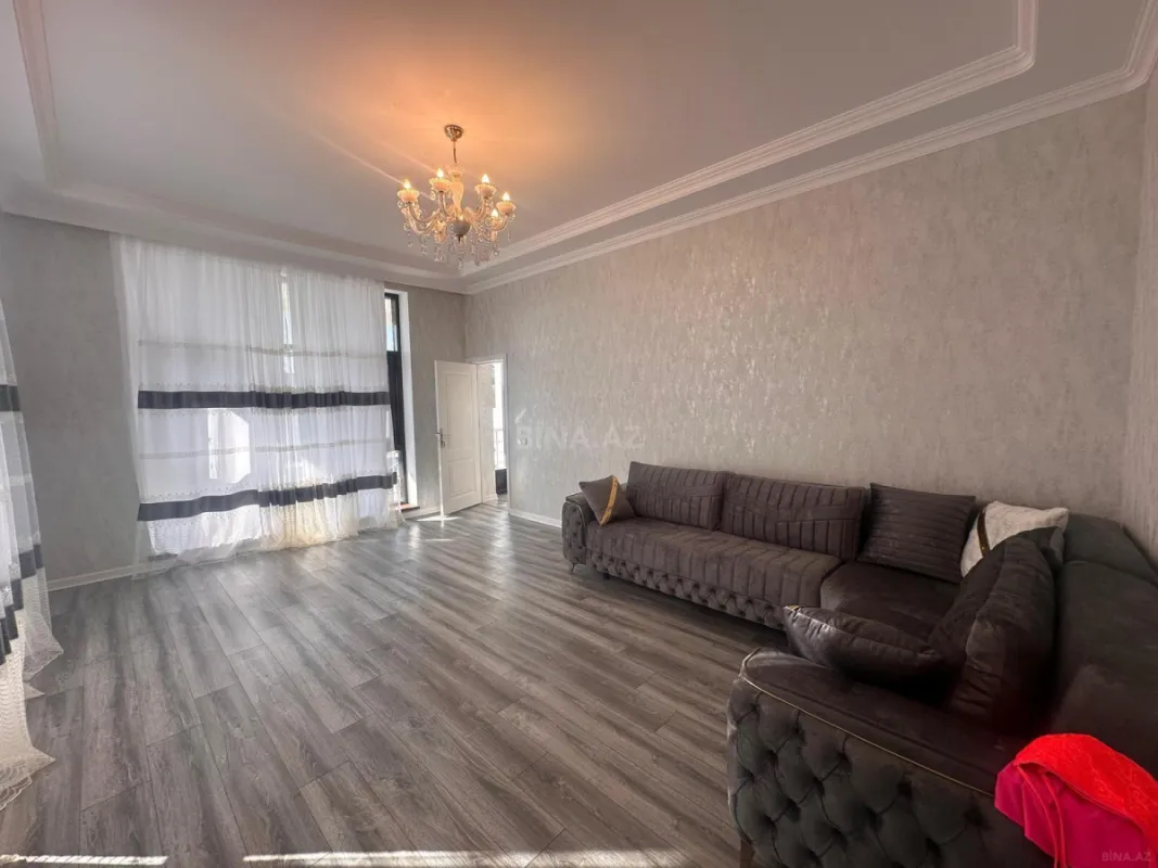 Satılır 6 otaqlı həyət evi 220 m²