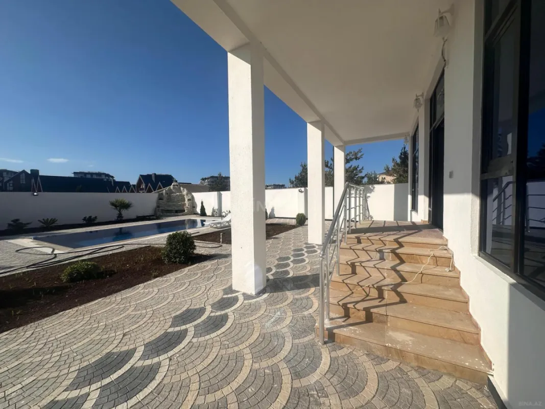 Satılır 6 otaqlı həyət evi 220 m²