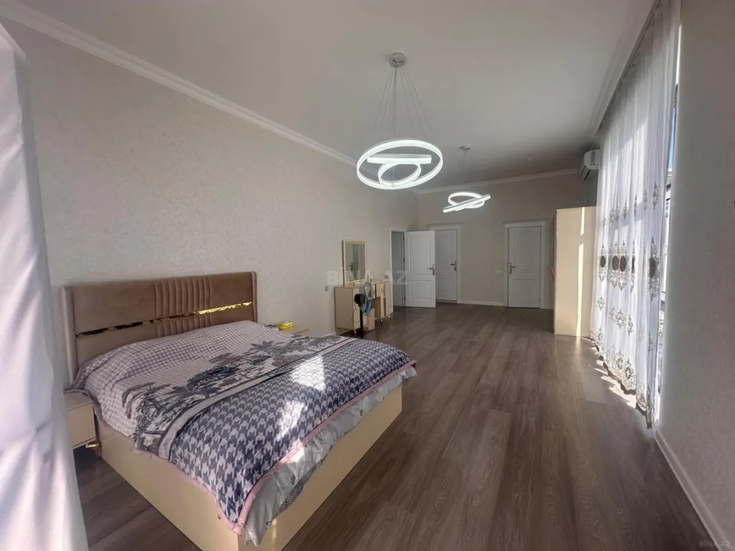 Satılır 6 otaqlı həyət evi 220 m²