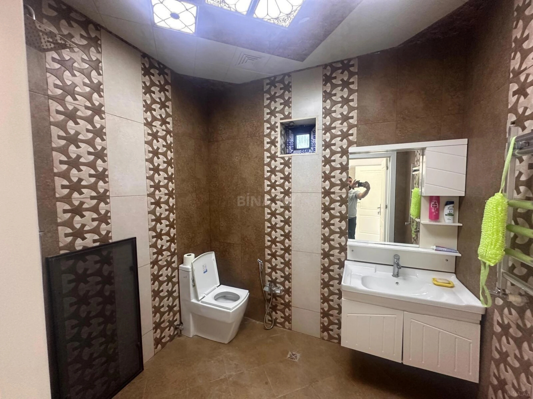 Satılır 6 otaqlı həyət evi 220 m²