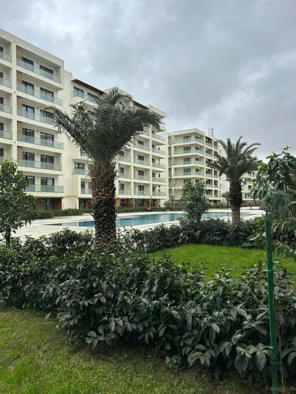 Satılır 1 otaqlı mənzil 57 m²
