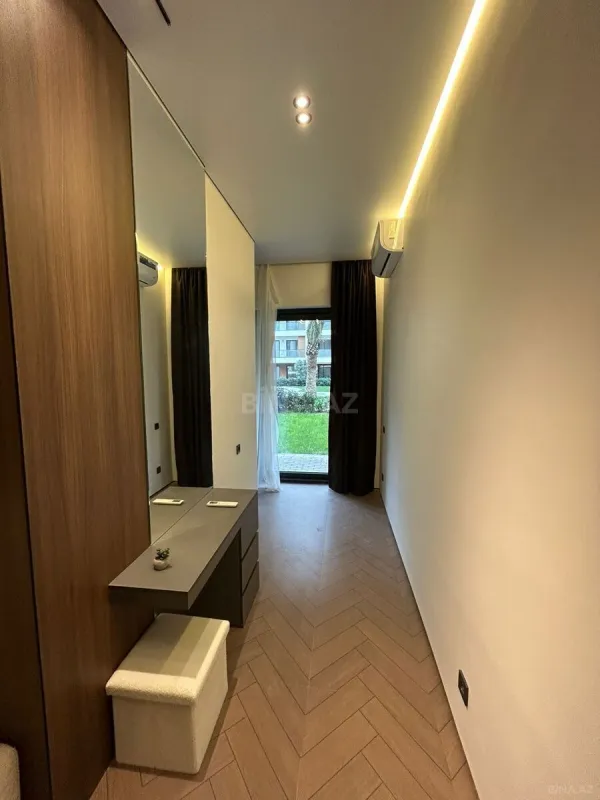 Satılır 1 otaqlı mənzil 57 m²