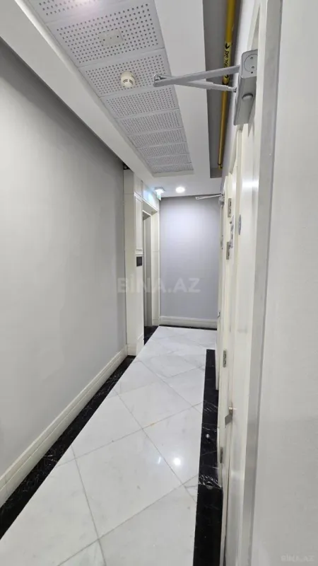 Satılır 3 otaqlı mənzil 107.7 m²