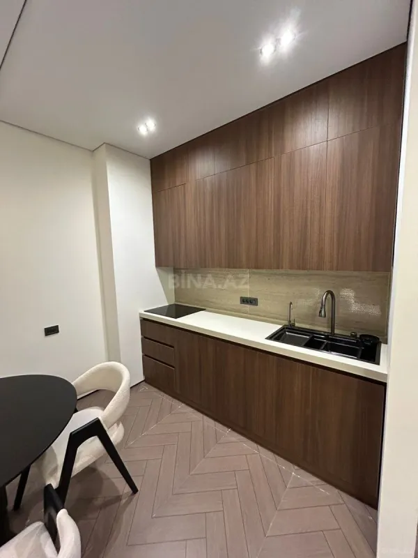 Satılır 1 otaqlı mənzil 57 m²
