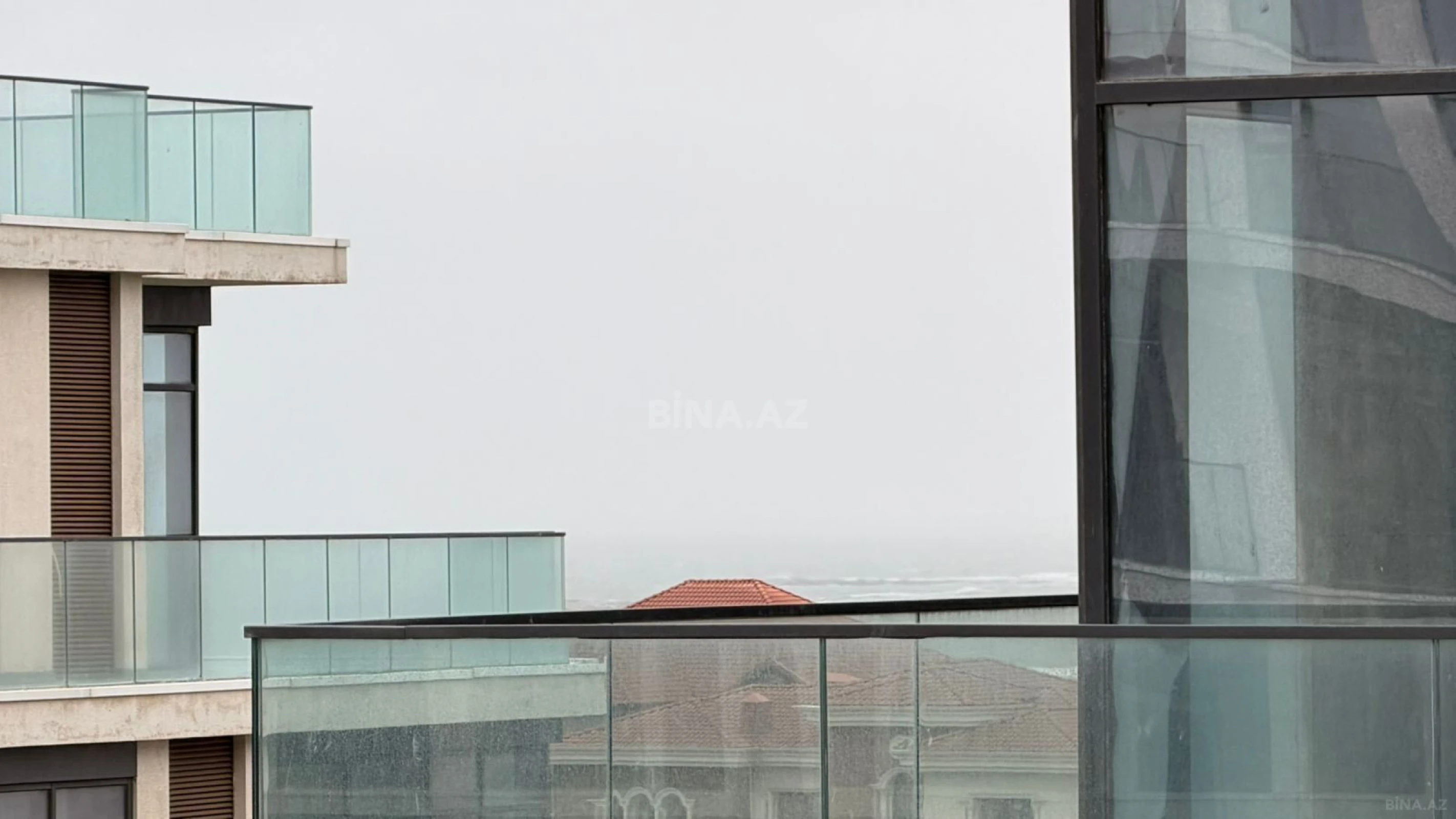 Satılır 2 otaqlı mənzil 92 m²