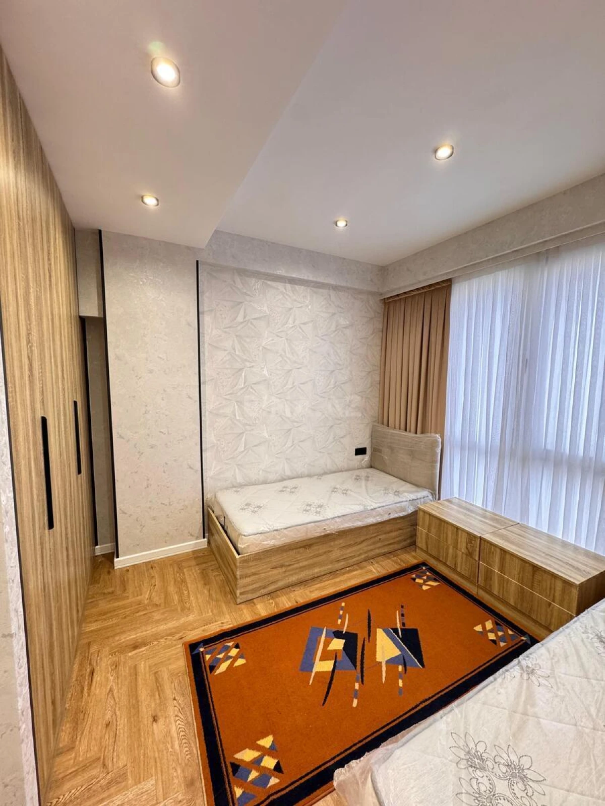 Kirayə verilir 3 otaqlı mənzil 100 m²