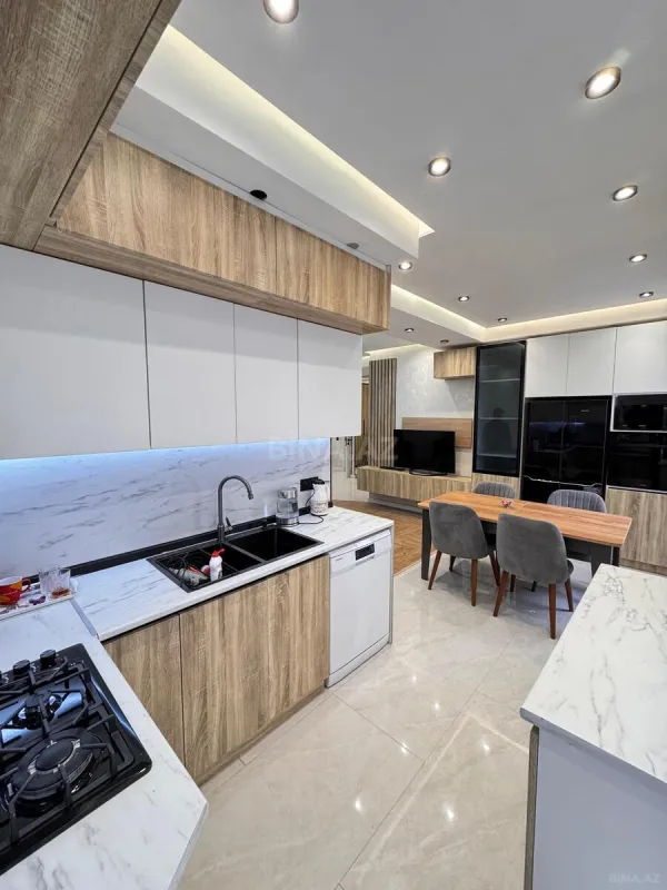 Kirayə verilir 3 otaqlı mənzil 100 m²