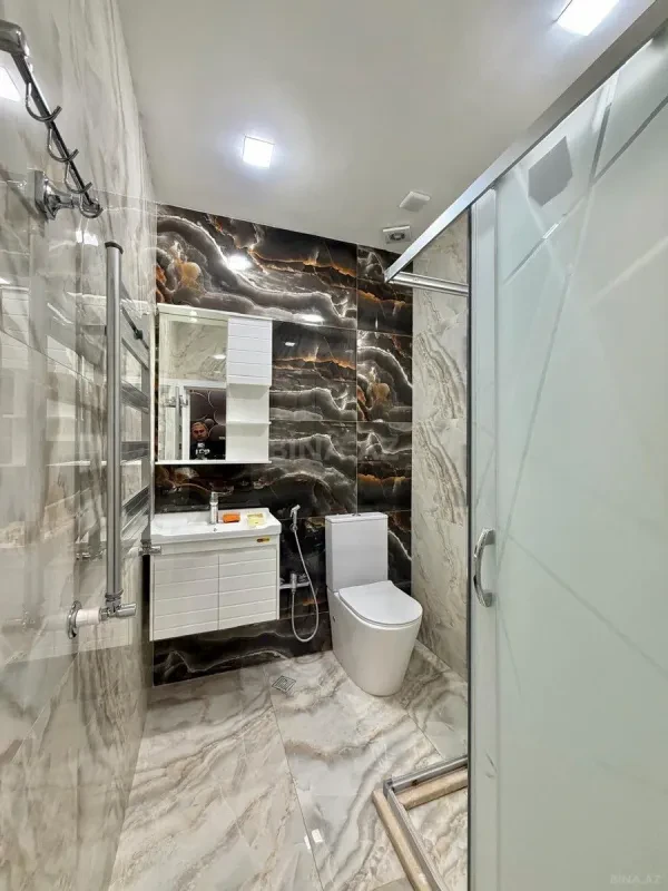 Satılır 2 otaqlı mənzil 61 m²