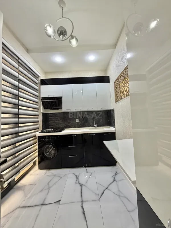 Satılır 2 otaqlı mənzil 61 m²