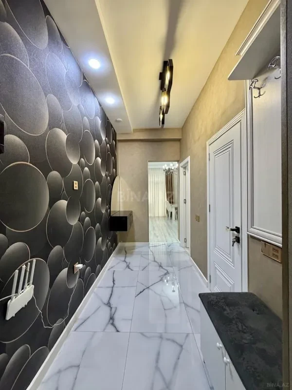 Satılır 2 otaqlı mənzil 61 m²