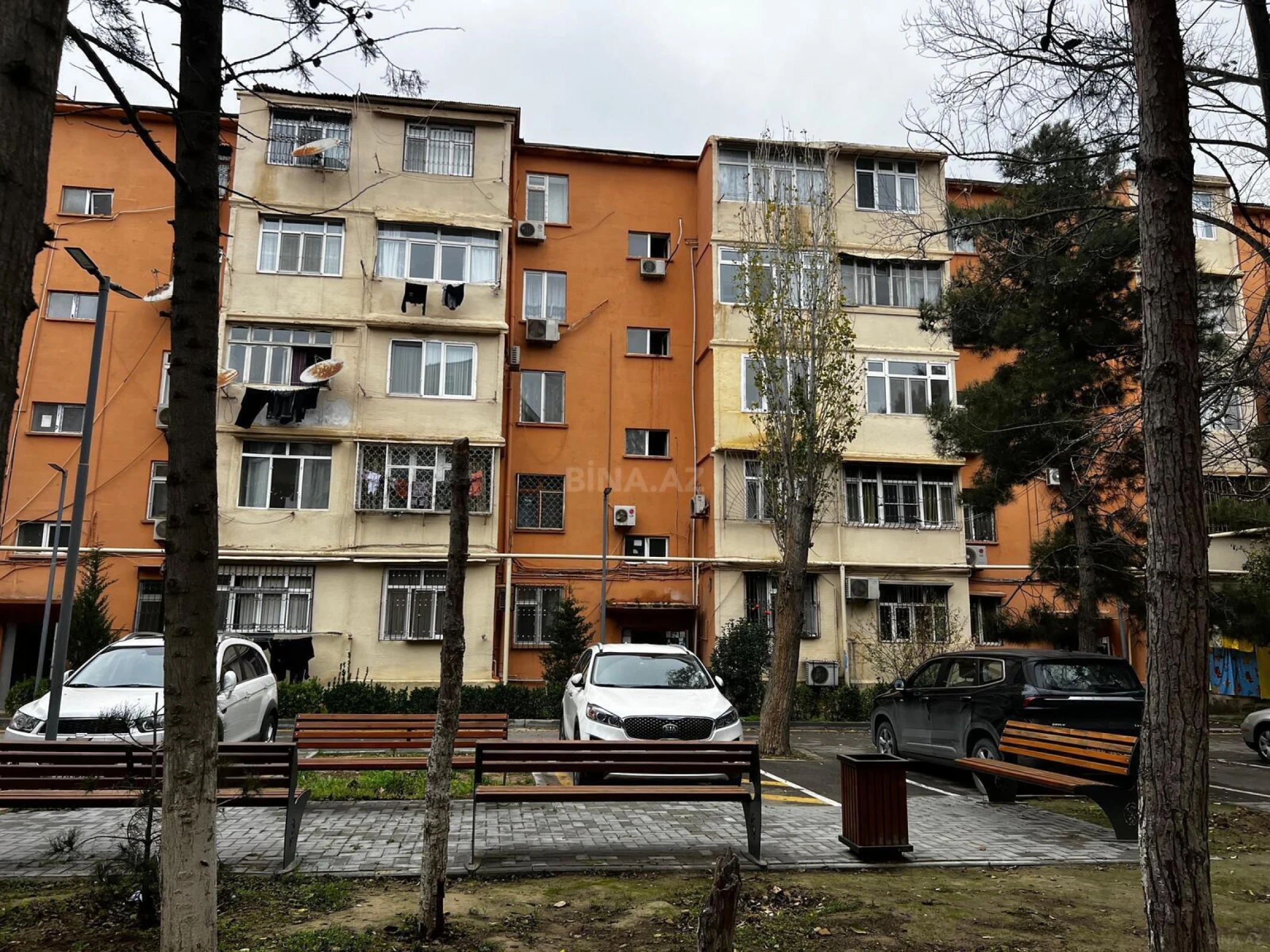 Satılır 3 otaqlı mənzil 50 m²