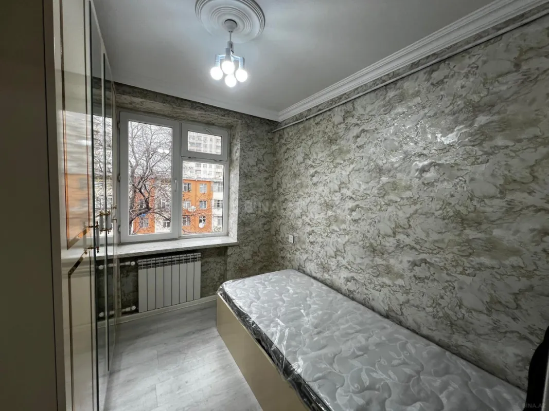 Satılır 3 otaqlı mənzil 50 m²