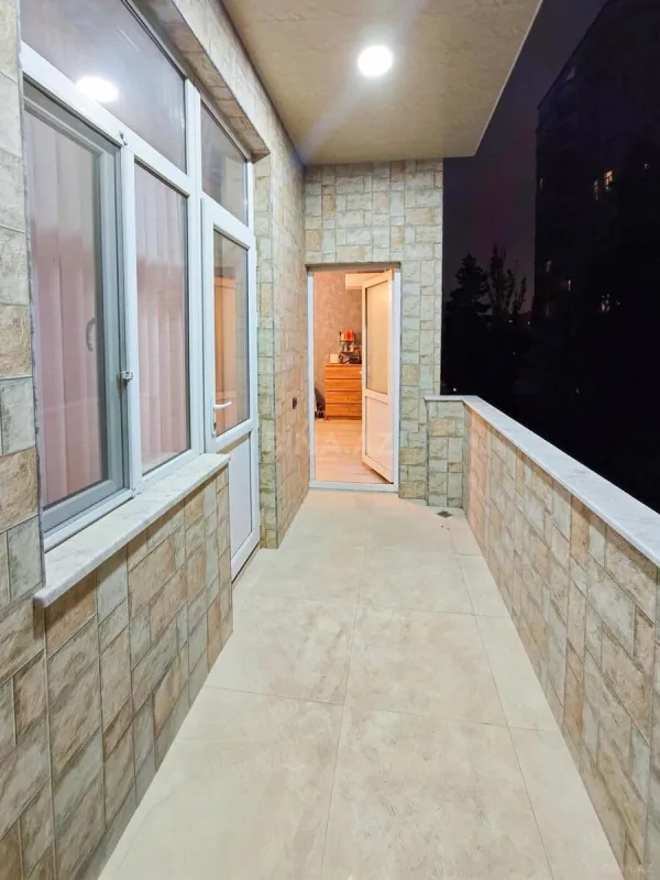 Satılır 3 otaqlı mənzil 150 m²