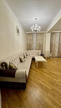 Kirayə verilir 3 otaqlı mənzil 134 m²