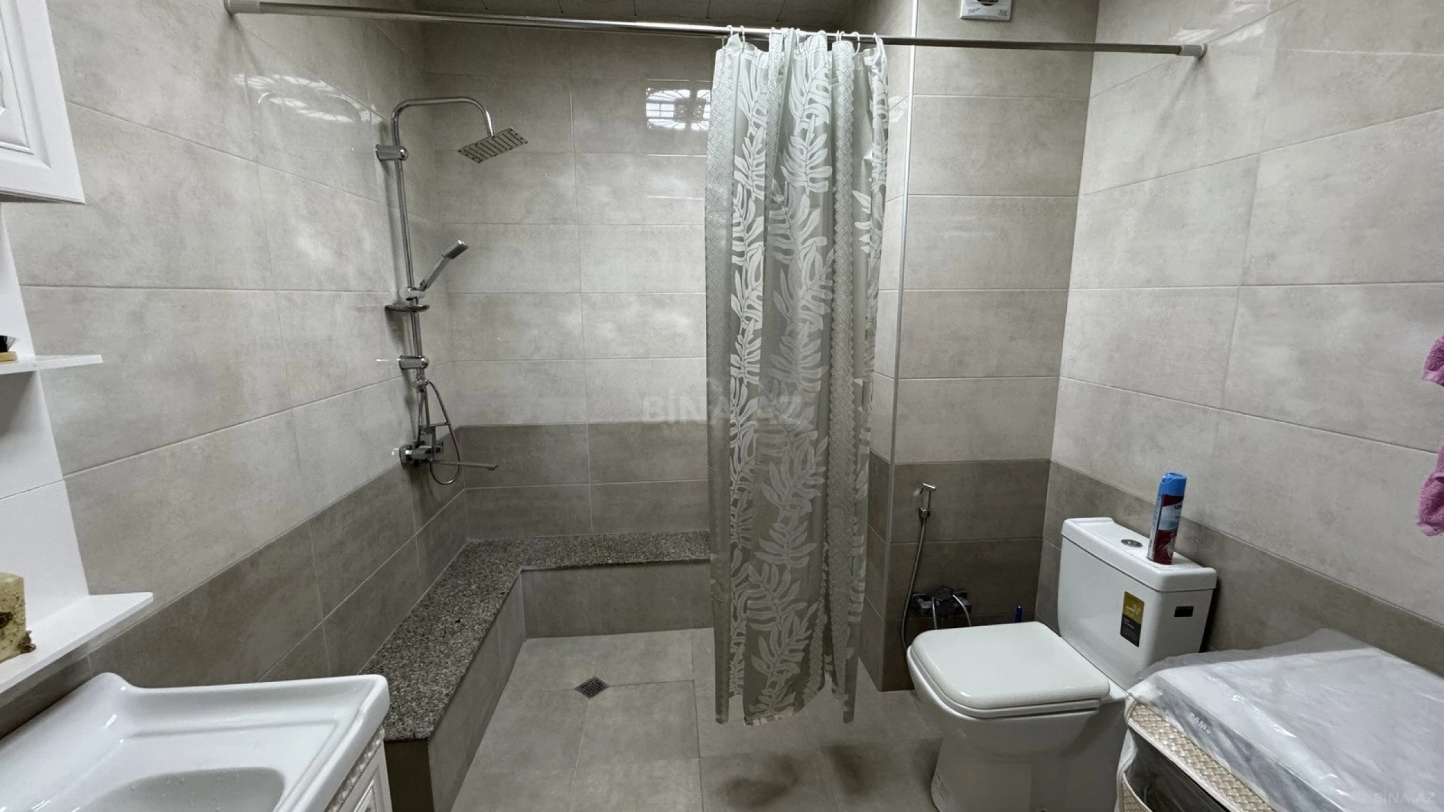 Kirayə verilir 3 otaqlı mənzil 134 m²