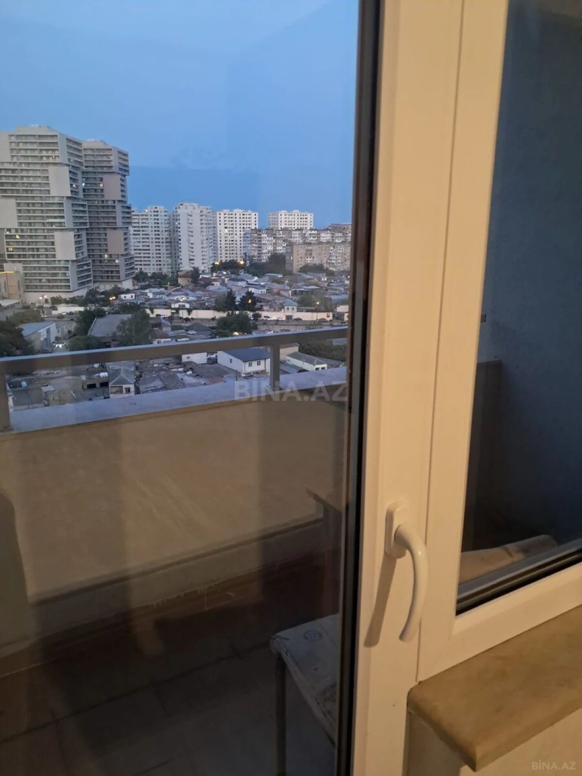 Kirayə verilir 2 otaqlı mənzil 52 m²