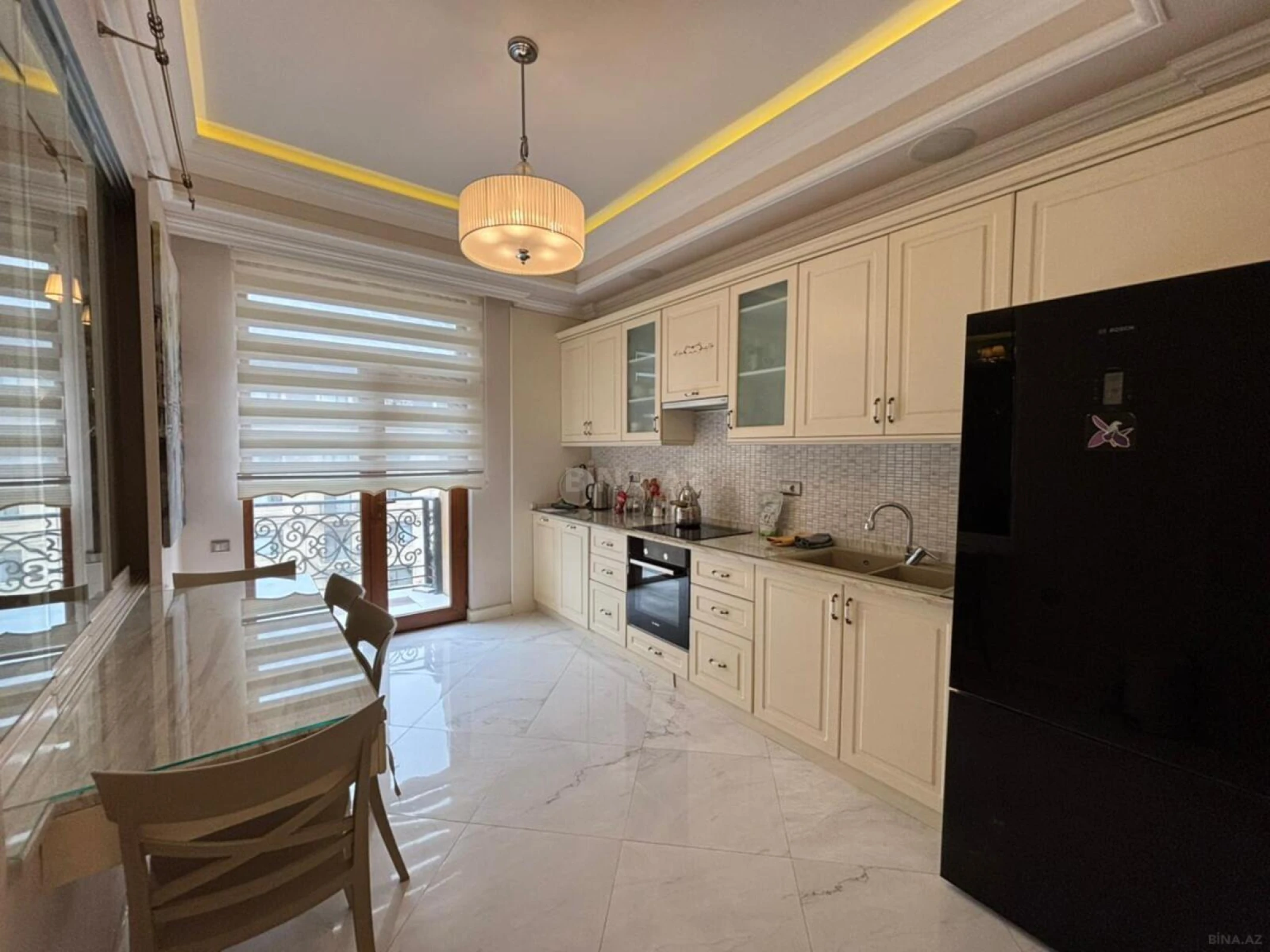 Kirayə verilir 3 otaqlı mənzil 111 m²