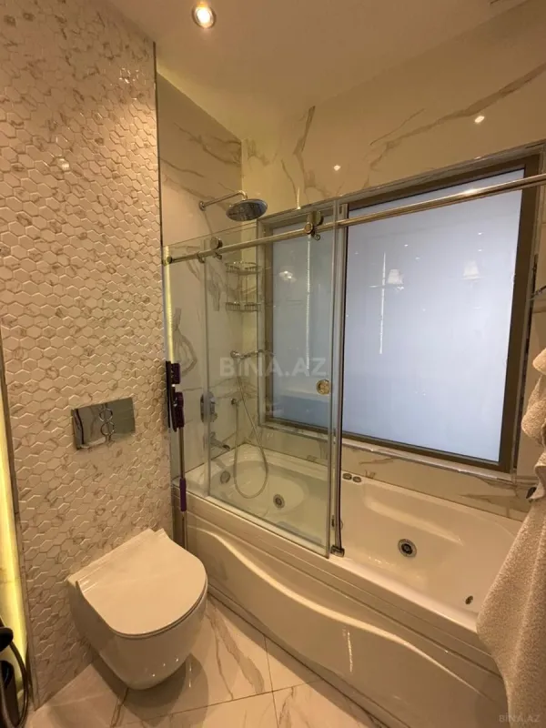 Kirayə verilir 3 otaqlı mənzil 111 m²