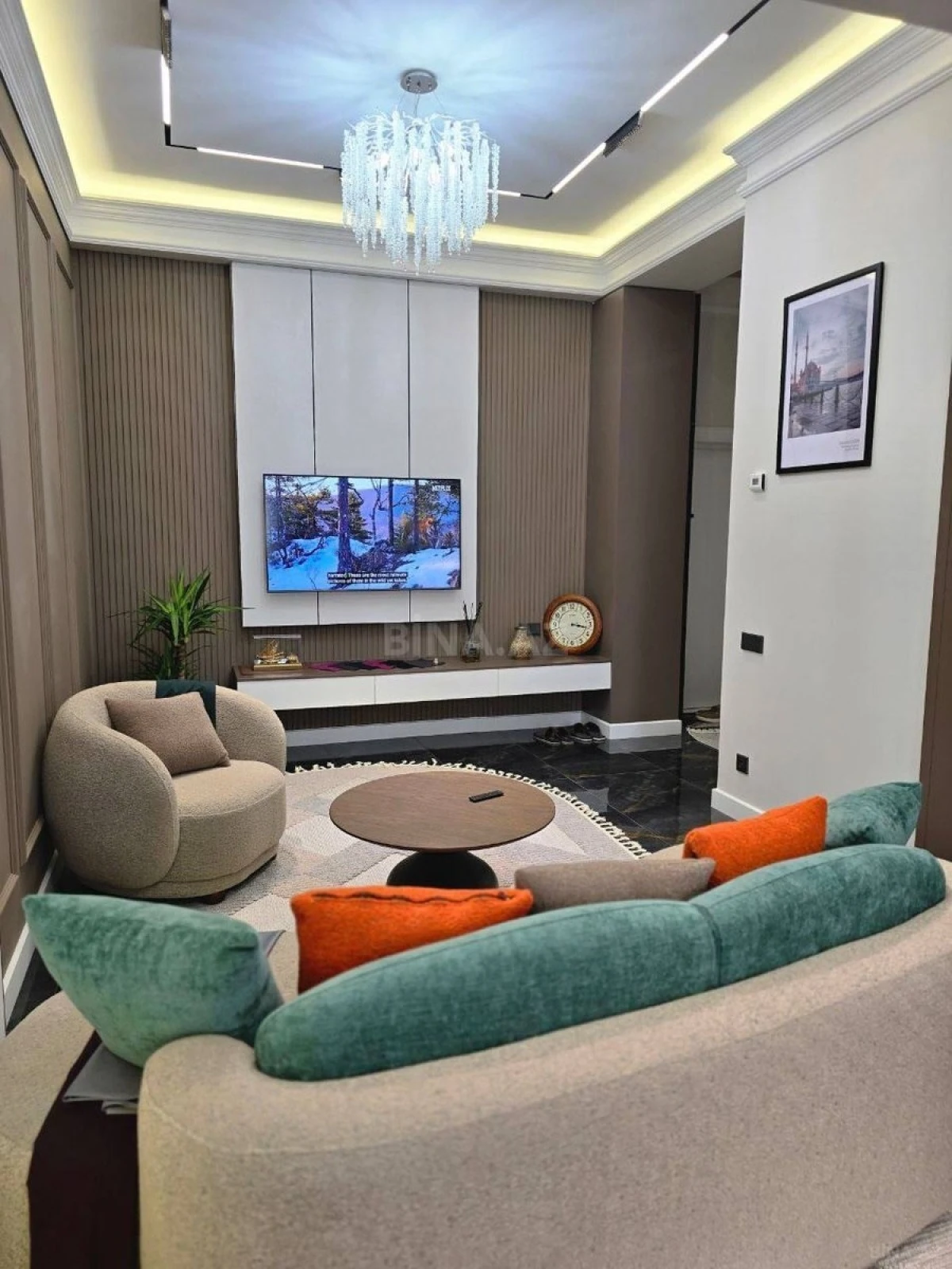 Kirayə verilir 2 otaqlı mənzil 70 m²
