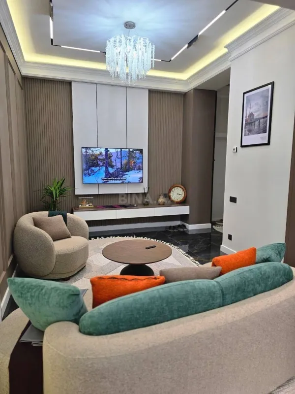 Kirayə verilir 2 otaqlı mənzil 70 m²