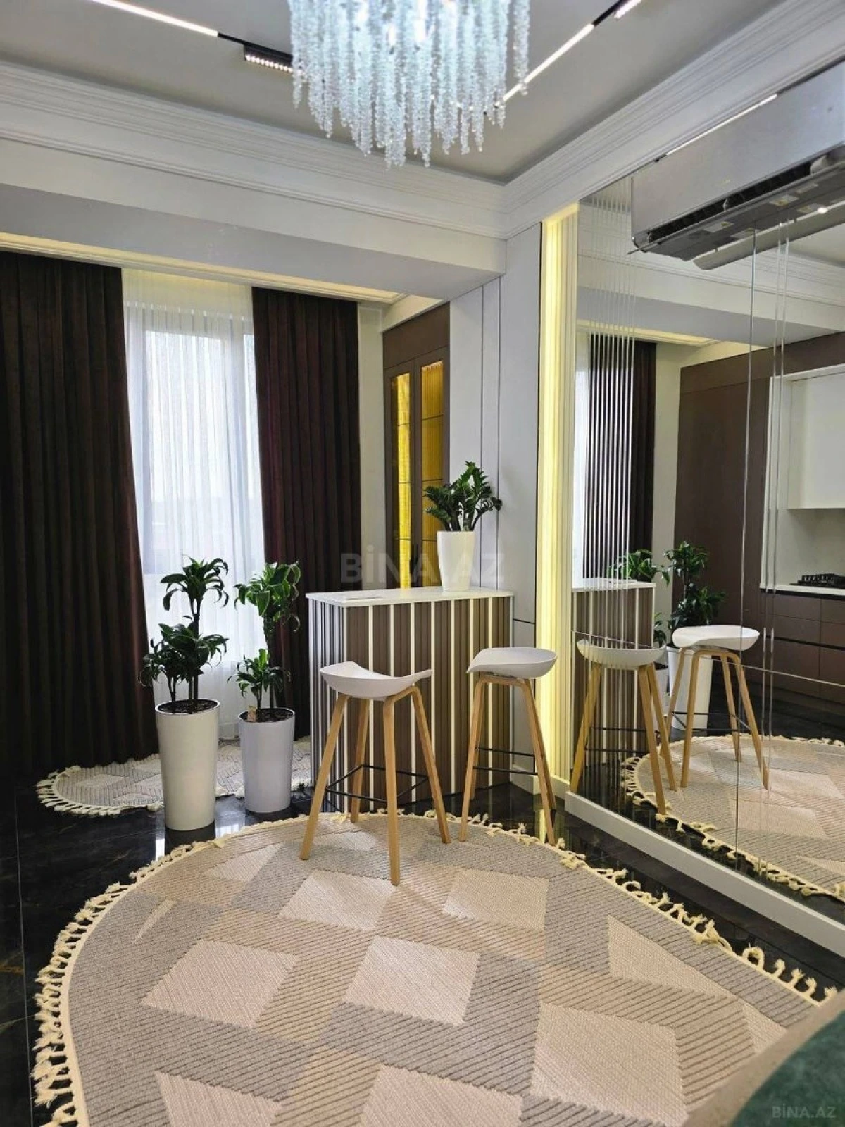 Kirayə verilir 2 otaqlı mənzil 70 m²