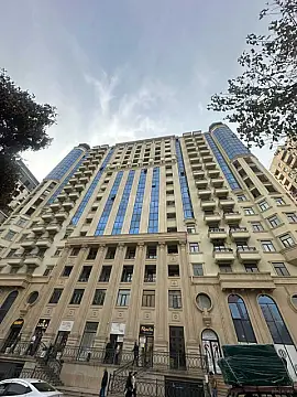 Satılır 4 otaqlı mənzil 241.9 m² — Bakı, Nəsimi 4 otaq 241.90 m²