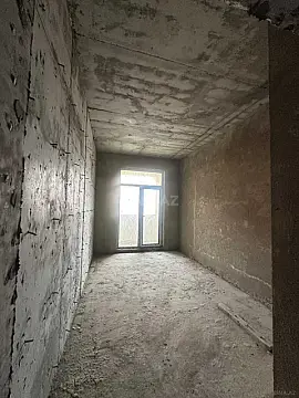 Satılır 4 otaqlı mənzil 241.9 m²
