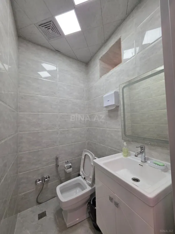 Satılır 3 otaqlı ofis 100 m²