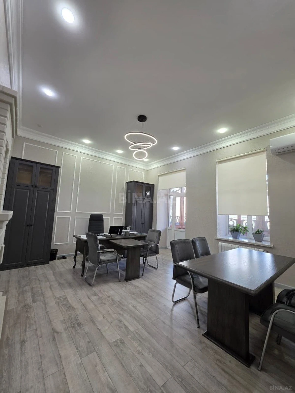 Satılır 3 otaqlı ofis 100 m²