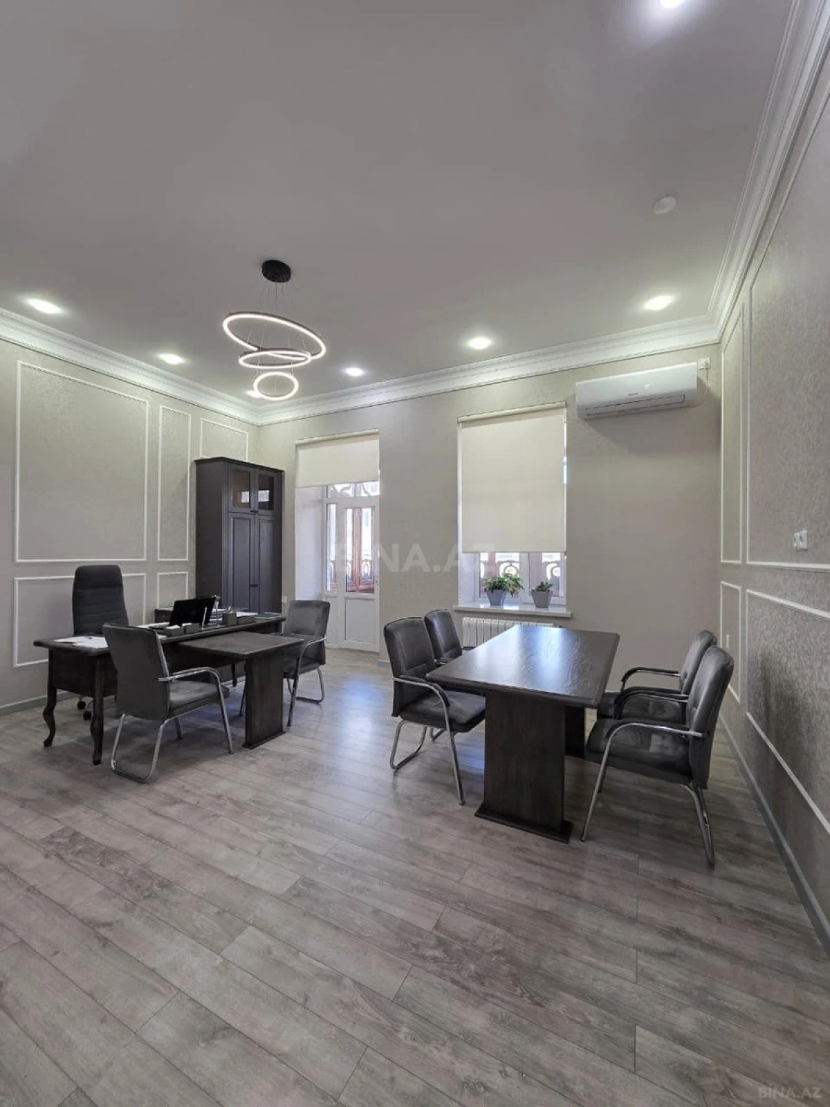 Satılır 3 otaqlı ofis 100 m²